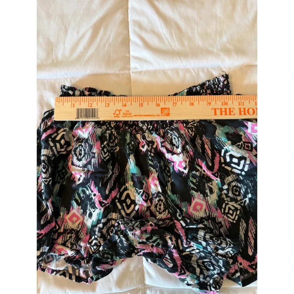 Justice Girls Tribal Geometric Print Smocked Waist Rayon Shorts Black Pink 12